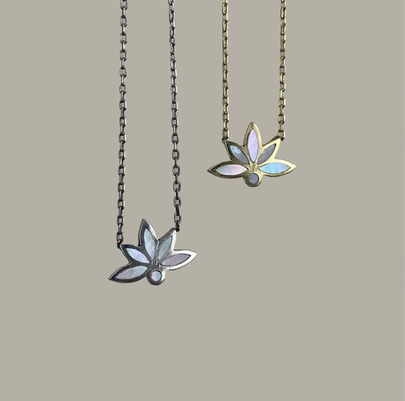 LOTUS - Collier Pendentif Nacre en Argent Massif 925