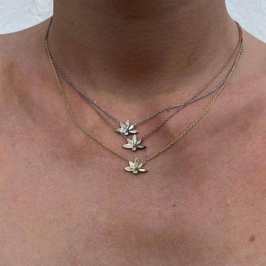 LOTUS - Collier Pendentif Nacre en Argent Massif 925